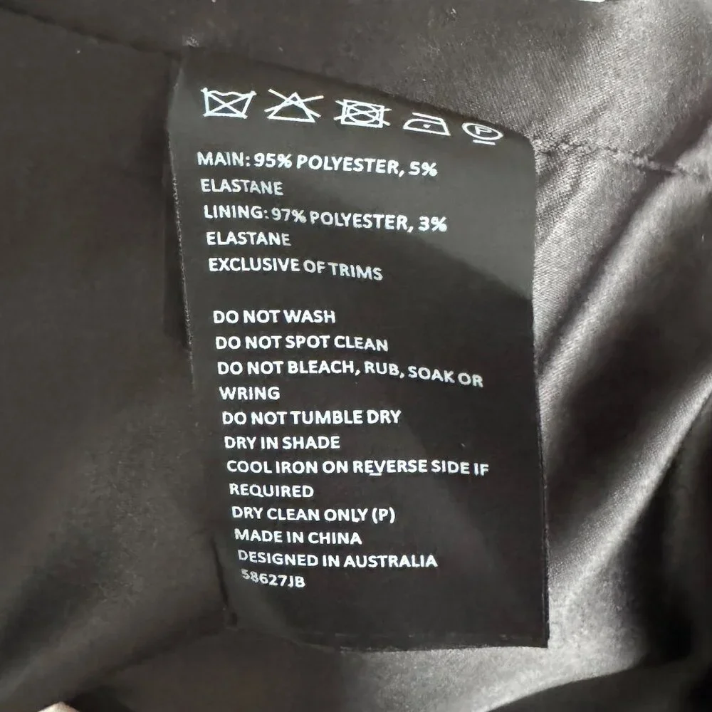 Bardot - Sloane Oversize Double Breasted Blazer in Black - Picture 7 of 8